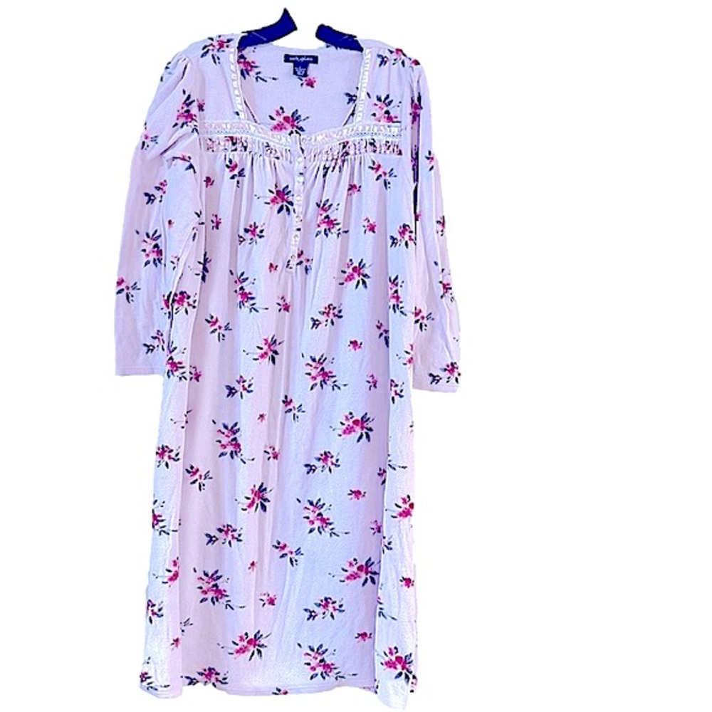 Vintage:Cozy Sweet Pink Floral Print Long Sleeve Nightgown By “Earth Angel’s” LG